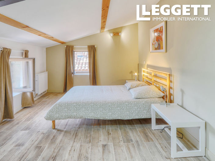 Image No.6-3 Bed House for sale