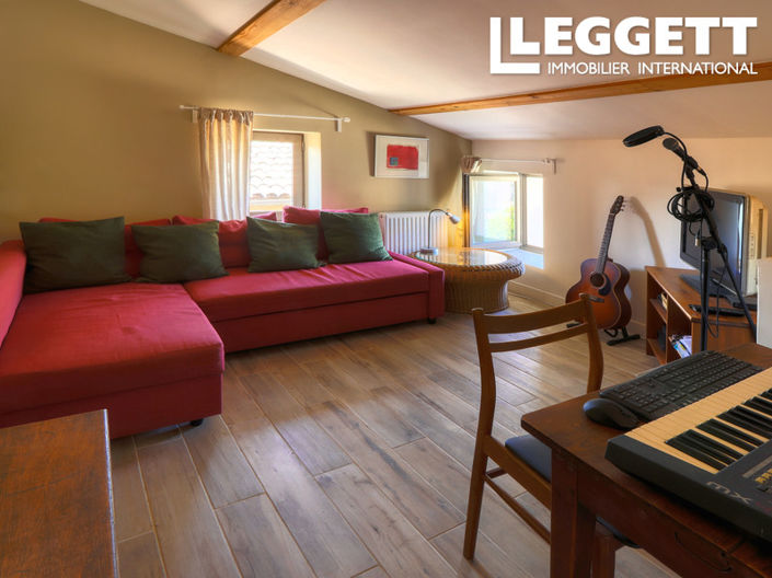 Image No.9-3 Bed House for sale