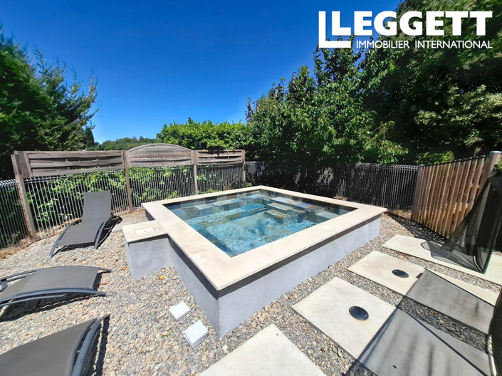 Image No.10-3 Bed House for sale