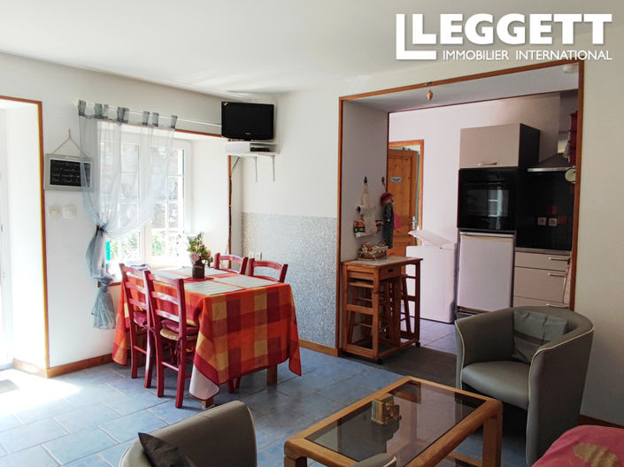 Image No.9-7 Bed House for sale