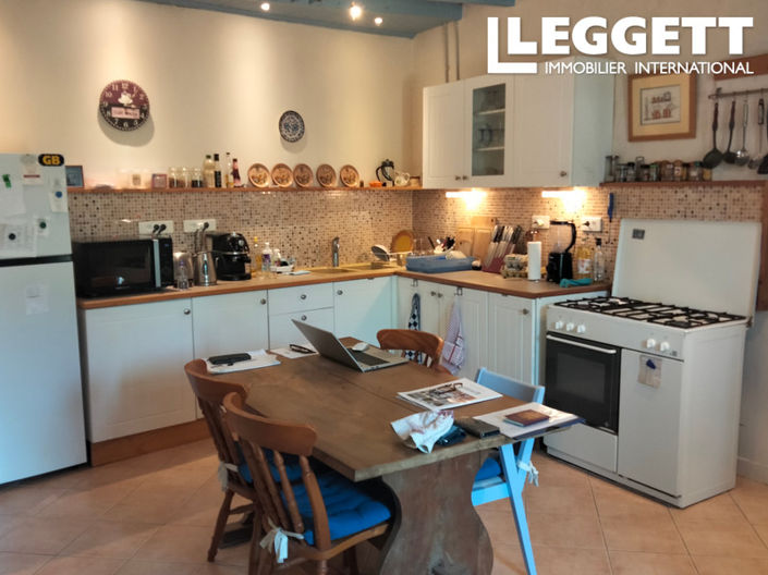 Image No.6-2 Bed House for sale