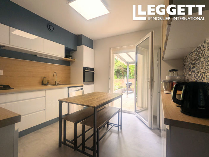 Image No.7-4 Bed House for sale