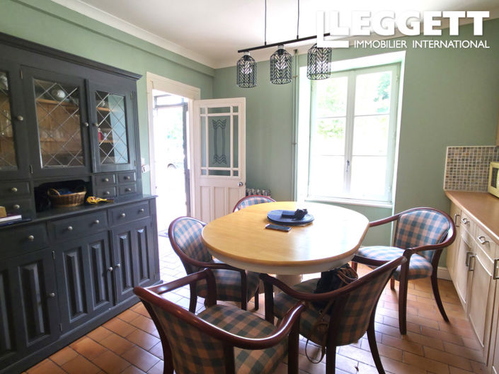 Image No.4-5 Bed House for sale