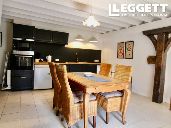 Image No.8-4 Bed House for sale