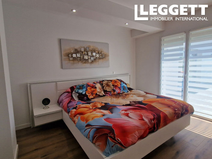 Image No.10-4 Bed House for sale