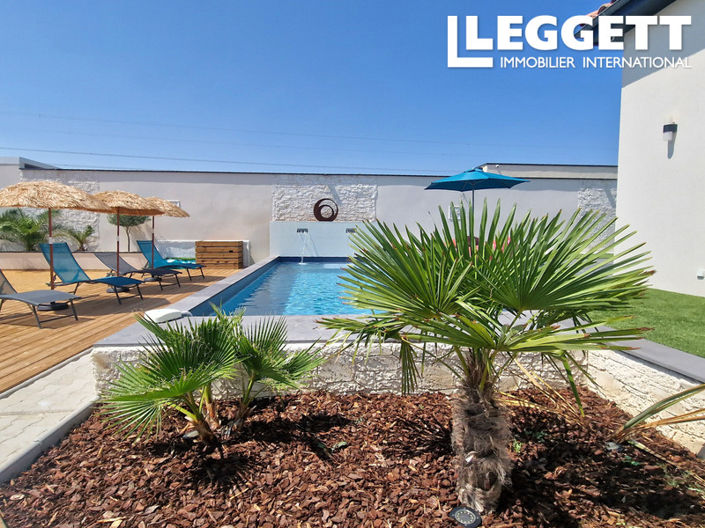 Image No.2-4 Bed House for sale