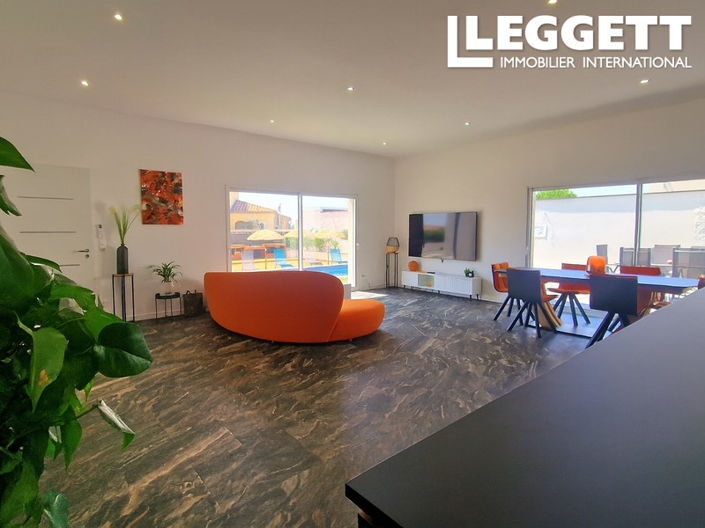 Image No.3-4 Bed House for sale