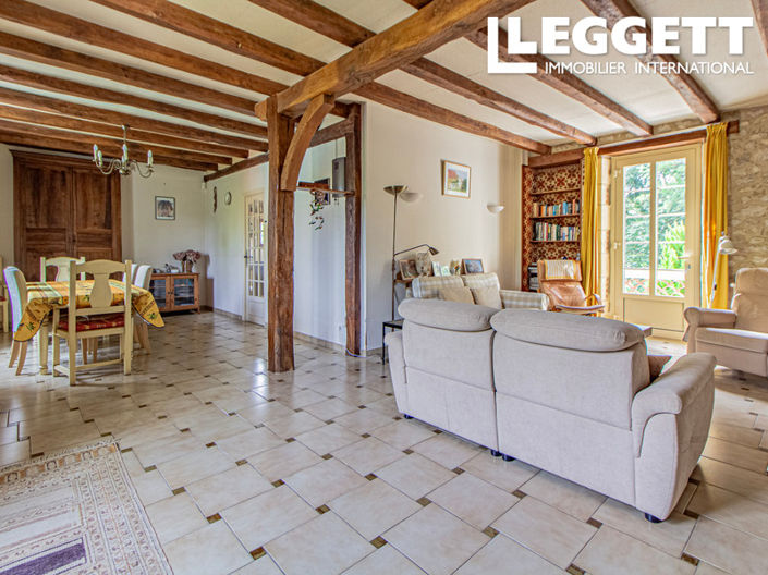 Image No.6-4 Bed House for sale