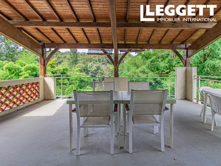 Image No.8-4 Bed House for sale