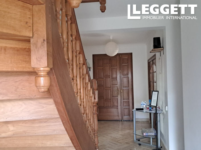 Image No.10-5 Bed House for sale