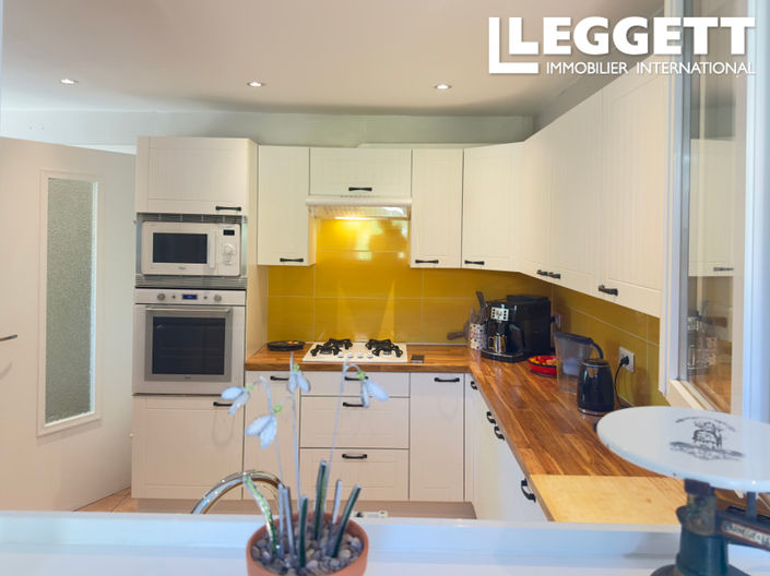 Image No.3-4 Bed House for sale