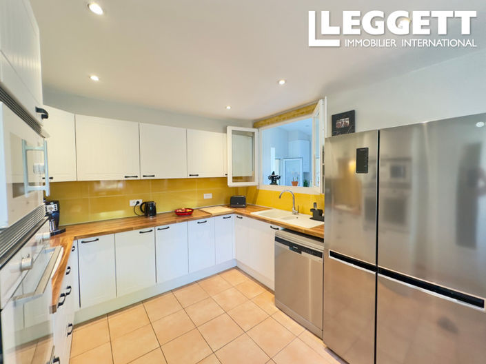 Image No.4-4 Bed House for sale