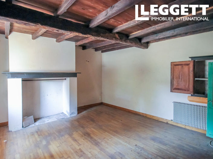 Image No.6-2 Bed House for sale