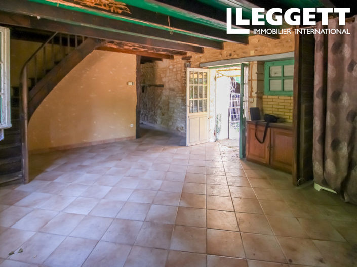 Image No.8-2 Bed House for sale