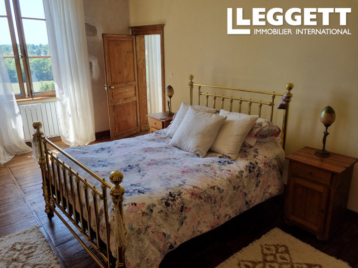 Image No.10-7 Bed Chateaux for sale