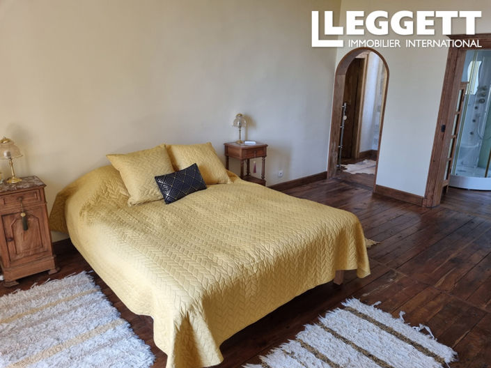 Image No.10-7 Bed Chateaux for sale