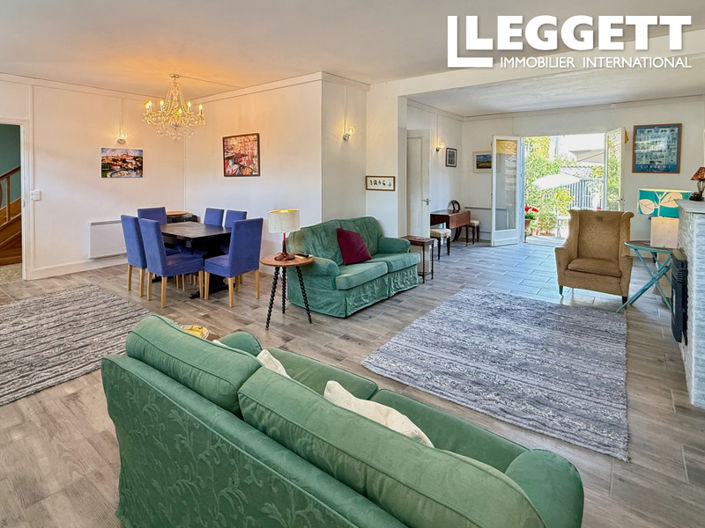 Image No.1-4 Bed House for sale