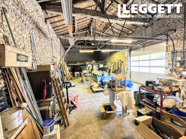 Image No.10-3 Bed House for sale