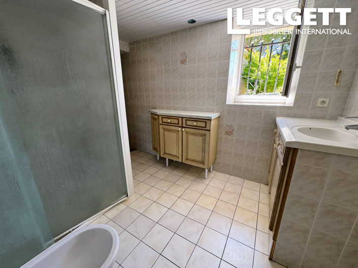 Image No.6-3 Bed House for sale