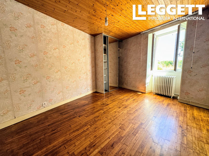 Image No.7-3 Bed House for sale