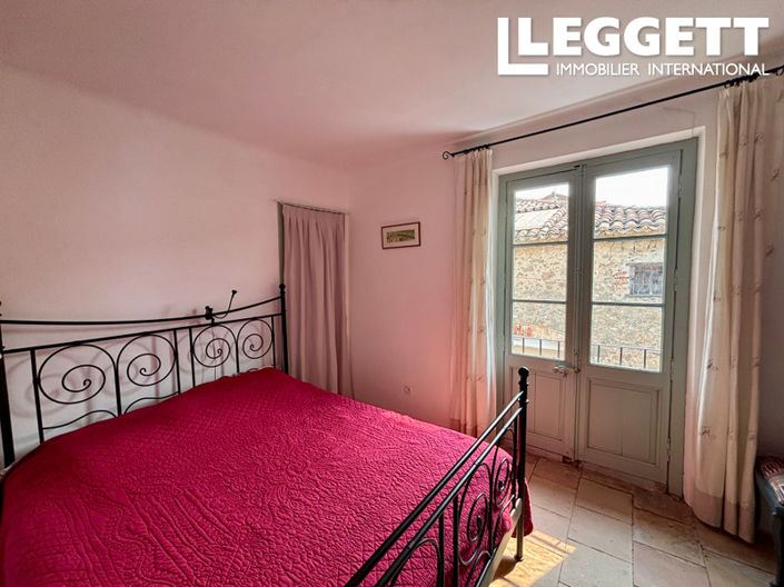 Image No.9-3 Bed House for sale