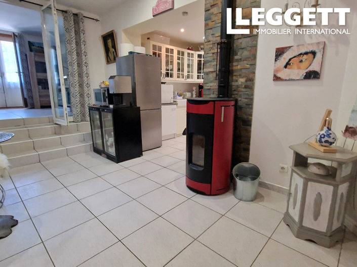 Image No.5-2 Bed House for sale