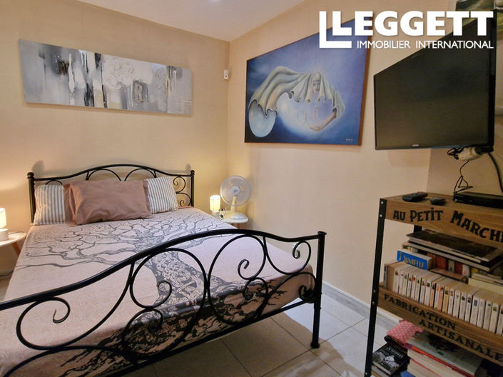 Image No.6-2 Bed House for sale