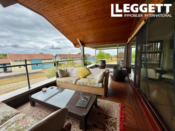 Image No.8-House for sale