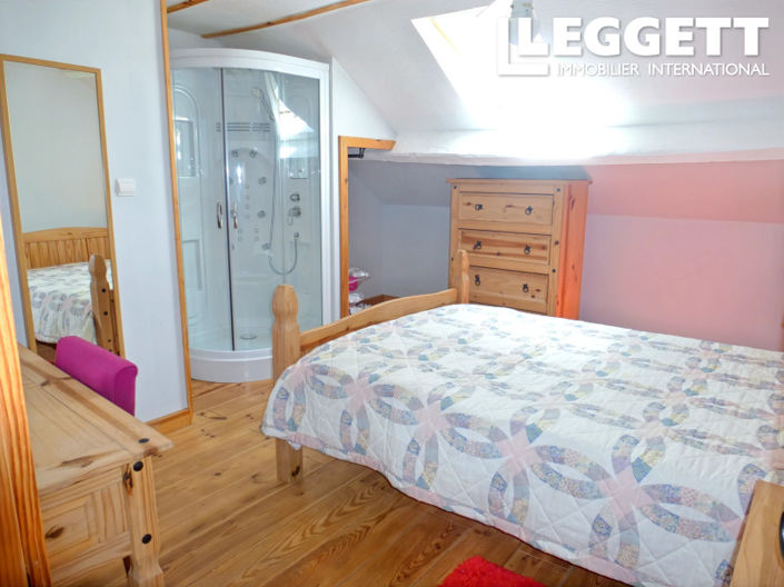 Image No.9-3 Bed House for sale