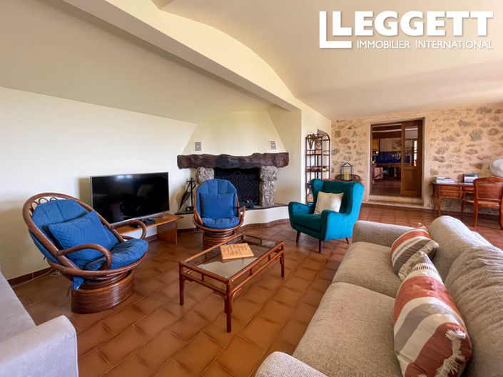 Image No.4-5 Bed House for sale