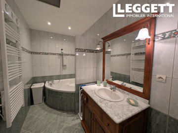 ahr0chm6ly9jzg4uagvzdglhlmltbw8vaw1hz2uvvevom