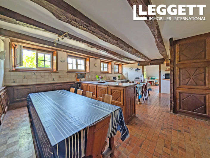 Image No.7-9 Bed House for sale