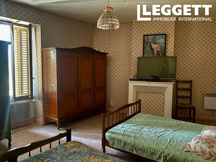 Image No.8-3 Bed House for sale