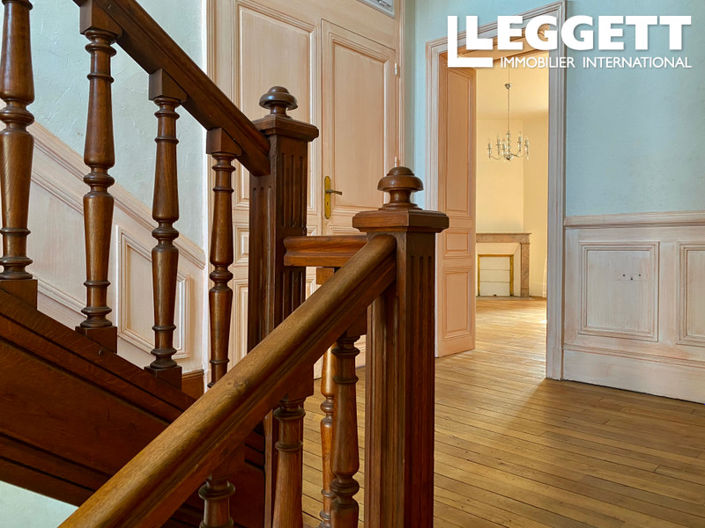 Image No.2-Châteaux de 9 chambres à vendre à Bourganeuf