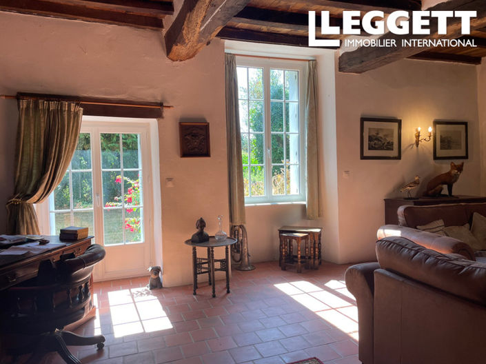 Image No.4-2 Bed House for sale