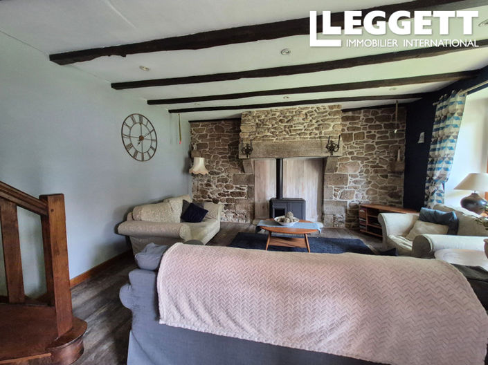 Image No.10-5 Bed House for sale