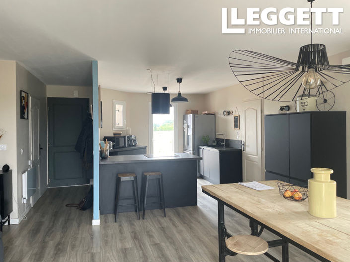 Image No.4-2 Bed House for sale