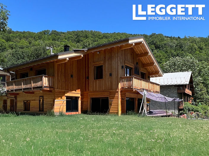 Image No.1-4 Bed House for sale