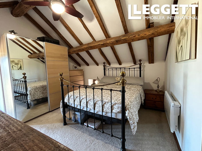 Image No.8-2 Bed House for sale