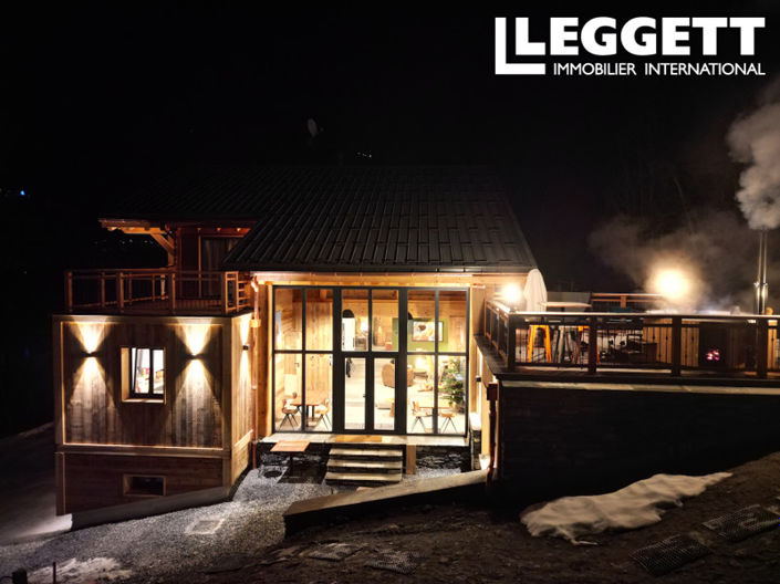 Image No.2-10 Bed House for sale