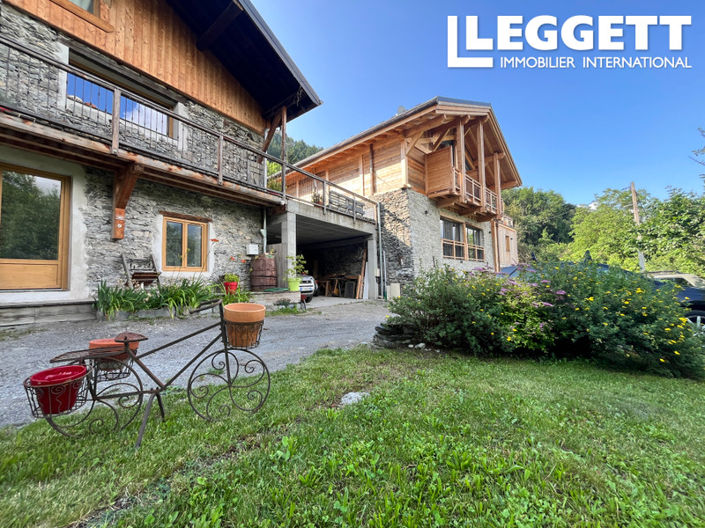 Image No.3-10 Bed House for sale