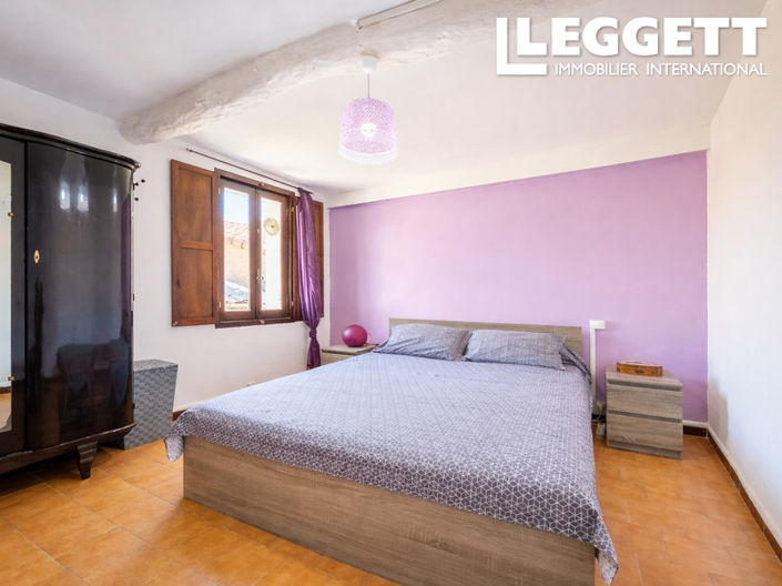 Image No.4-2 Bed House for sale