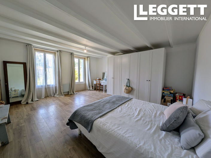 Image No.5-4 Bed House for sale