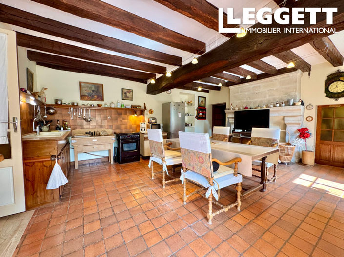 Image No.10-5 Bed House for sale