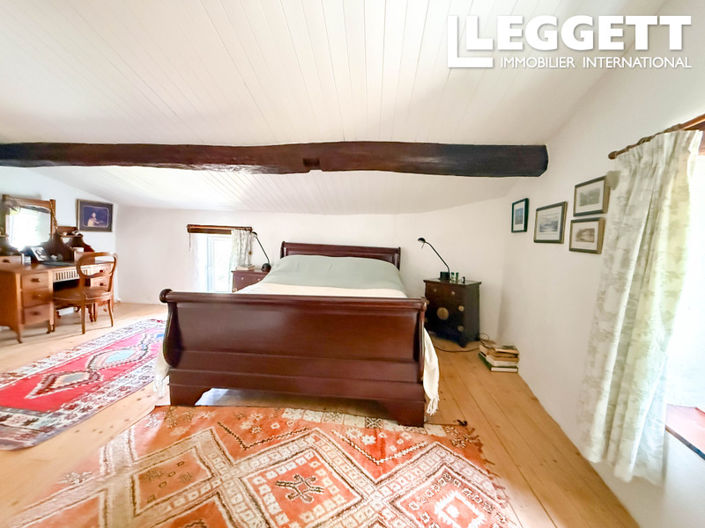 Image No.4-4 Bed House for sale