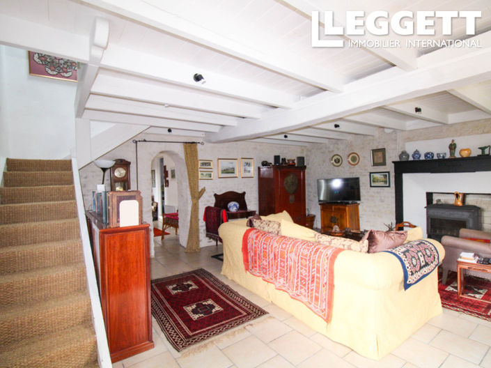 Image No.6-4 Bed House for sale