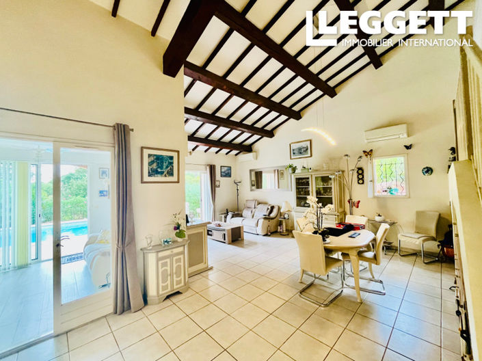 Image No.5-5 Bed House for sale