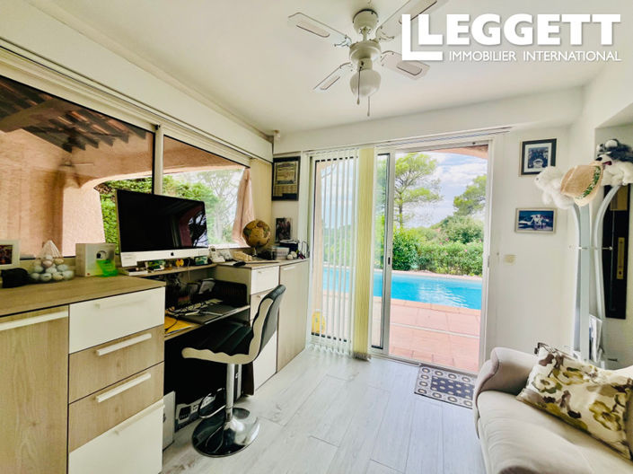 Image No.8-Maison de 5 chambres à vendre à Saint-Raphael