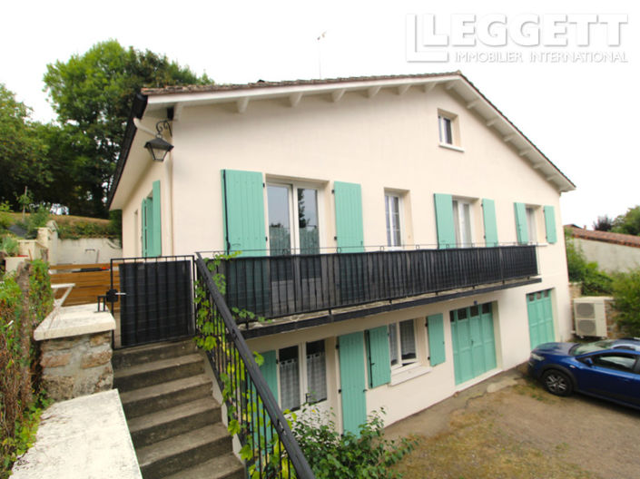 Image No.1-Maison de 4 chambres à vendre à Confolens