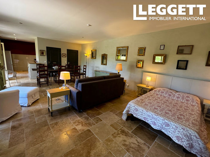 Image No.9-7 Bed House for sale